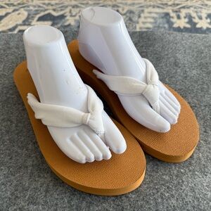 NWT Kuailu Fit Flops Arch Support Boho Gypsy Lightweight Size 11